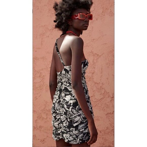 NWOT ZARA Blogger’s Favorite Asymmetric Neckline Ecru Mini Dress, Size Small - Picture 6 of 16